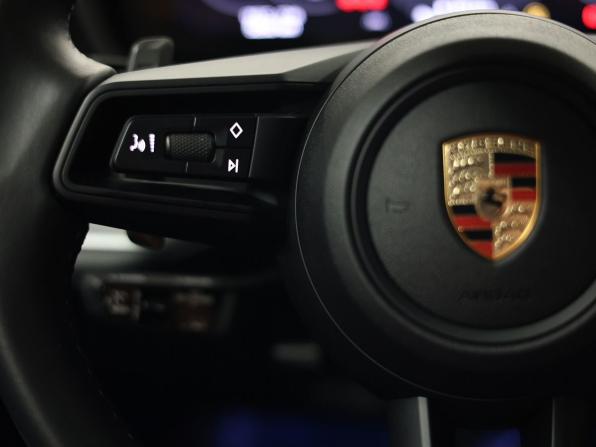 Porsche Cayenne III Рестайлинг с пробегом 2024 года, цена 15 950 000 рублей, 5253 км, внедорожник, Автокод Объявления