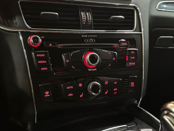 Audi Q5 I (8R) Рестайлинг с пробегом 2014 года, цена 2 299 900 рублей, 178696 км, внедорожник, Автокод Объявления