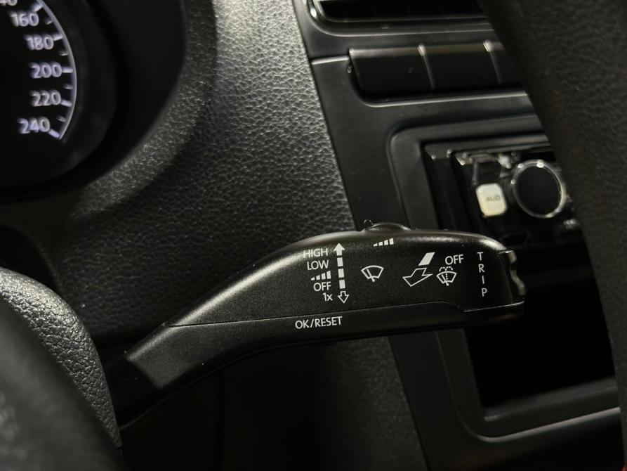 Volkswagen Polo V Рестайлинг Челябинск  - изображение 18