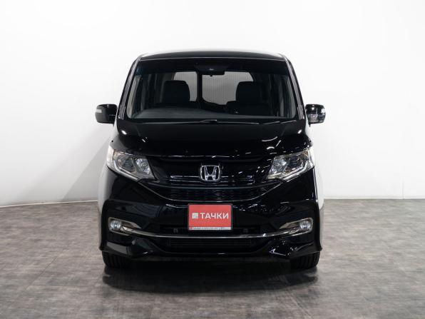 Honda Stepwgn V с пробегом 2016 года, цена 1 890 000 рублей, 131375 км, минивэн, Автокод Объявления