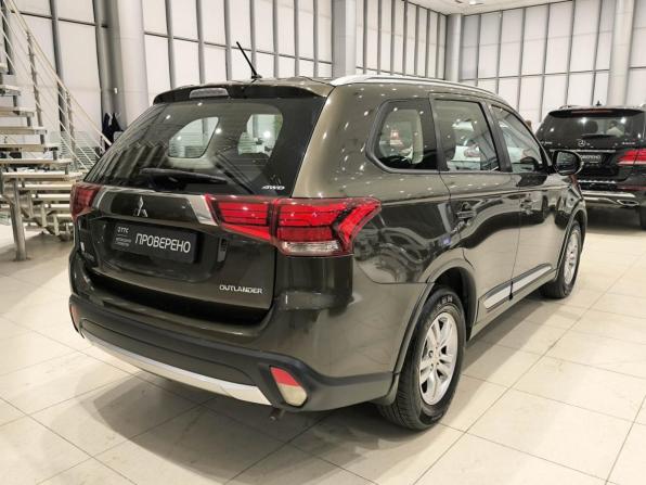 Mitsubishi Outlander III Рестайлинг 2 с пробегом 2016 года, цена 1 830 000 рублей, 97544 км, внедорожник, Автокод Объявления