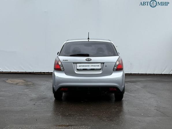Kia Rio II Рестайлинг с пробегом 2010 года, цена 650 000 рублей, 125358 км, седан, Автокод Объявления