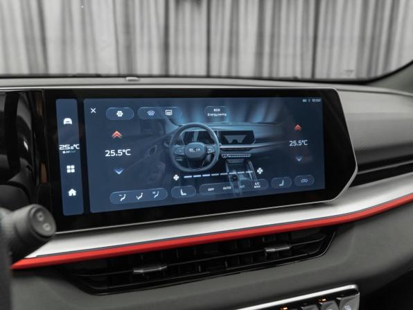 Geely Coolray I Рестайлинг с пробегом 2023 года, цена 2 190 000 рублей, 12021 км, внедорожник, Автокод Объявления