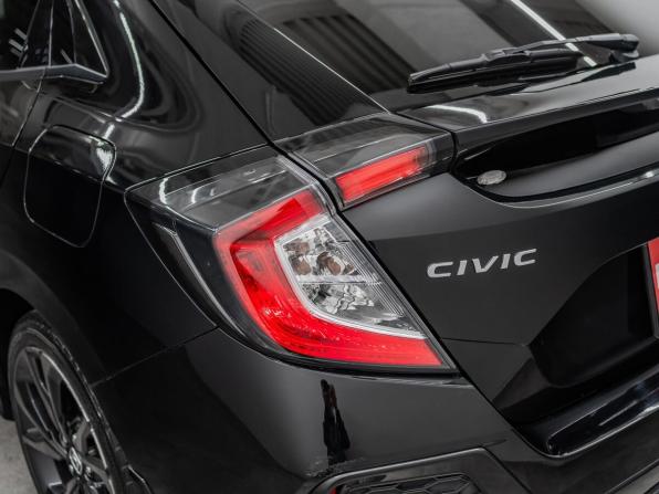 Honda Civic X с пробегом 2018 года, цена 1 820 000 рублей, 117947 км, хэтчбек, Автокод Объявления