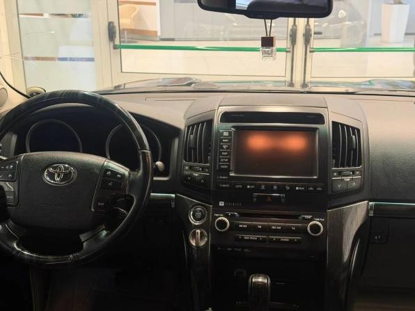 Toyota Land Cruiser 200 Series с пробегом 2010 года, цена 3 450 000 рублей, 200000 км, внедорожник, Автокод Объявления