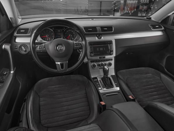 Volkswagen Passat B7 с пробегом 2013 года, цена 999 000 рублей, 171300 км, седан, Автокод Объявления