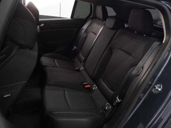 Renault Megane IV с пробегом 2018 года, цена 1 399 000 рублей, 139713 км, универсал, Автокод Объявления