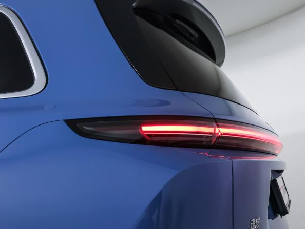 Li Auto (Lixiang) L9 I с пробегом 2023 года, цена 6 590 000 рублей, 58702 км, внедорожник, Автокод Объявления