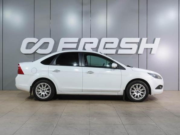 Ford Focus II Рестайлинг с пробегом 2010 года, цена 679 000 рублей, 252350 км, седан, Автокод Объявления