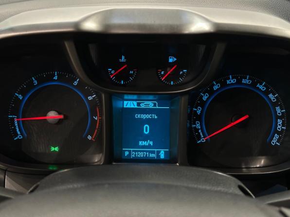Chevrolet Orlando I с пробегом 2014 года, цена 1 049 000 рублей, 212068 км, минивэн, Автокод Объявления