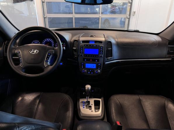 Hyundai Santa Fe II Рестайлинг с пробегом 2012 года, цена 1 240 000 рублей, 220292 км, внедорожник, Автокод Объявления