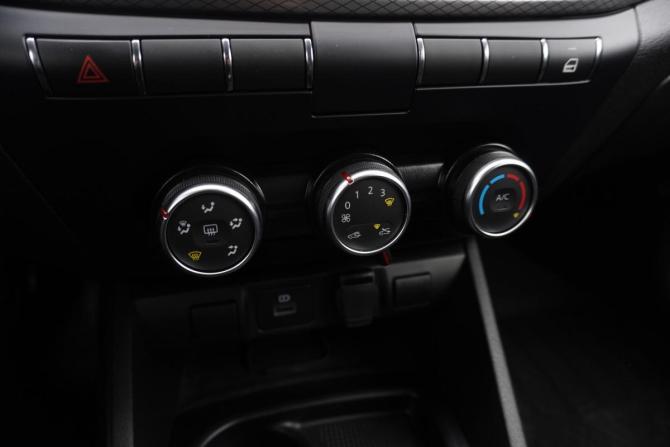 Lada (ВАЗ) Vesta I Рестайлинг (NG) с пробегом 2024 года, цена 1 229 000 рублей, 14645 км, седан, Автокод Объявления