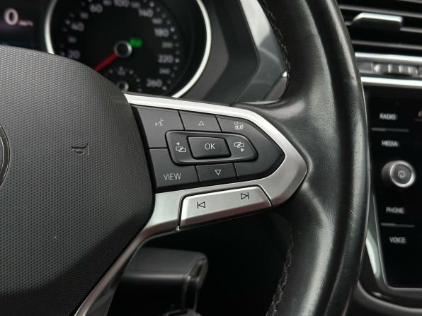 Volkswagen Tiguan II Рестайлинг с пробегом 2021 года, цена 3 449 000 рублей, 74262 км, внедорожник, Автокод Объявления