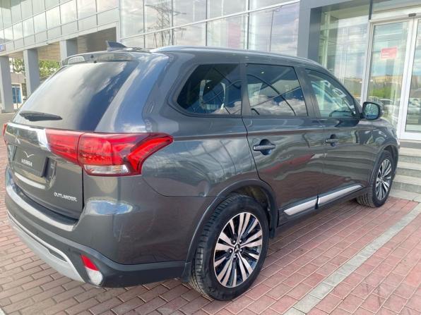 Mitsubishi Outlander III Рестайлинг 2 с пробегом 2018 года, цена 1 630 000 рублей, 195412 км, внедорожник, Автокод Объявления