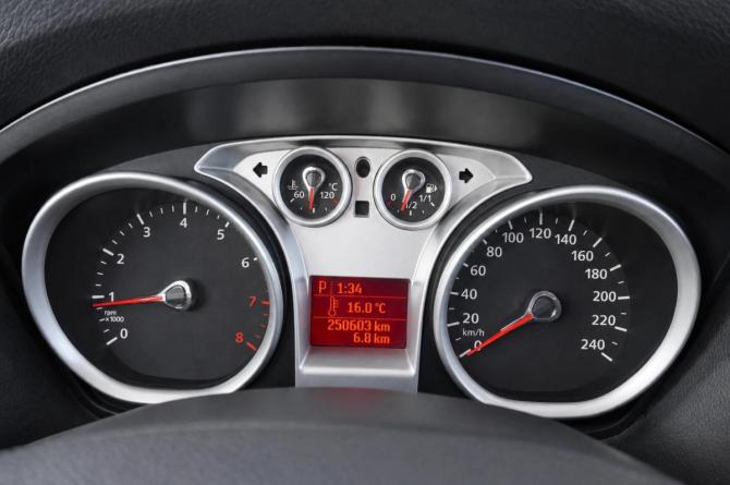 Ford Focus II Рестайлинг с пробегом 2008 года, цена 469 000 рублей, 250602 км, хэтчбек, Автокод Объявления