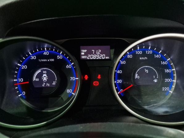 Hyundai ix35 I Рестайлинг с пробегом 2014 года, цена 999 000 рублей, 208919 км, внедорожник, Автокод Объявления
