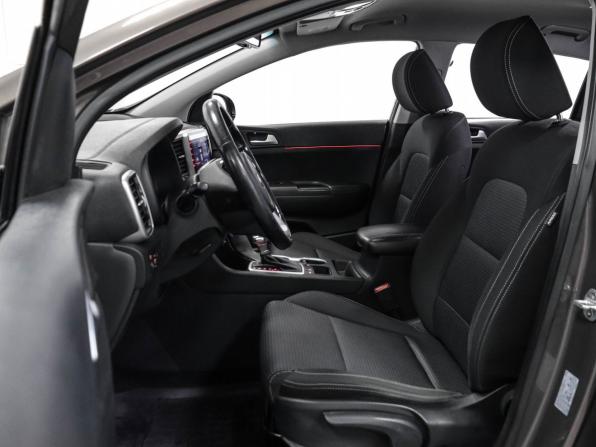 Kia Sportage IV Рестайлинг с пробегом 2018 года, цена 1 899 000 рублей, 172776 км, внедорожник, Автокод Объявления