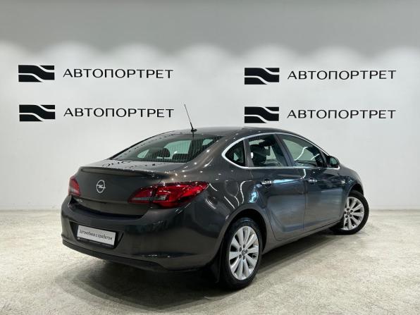 Opel Astra J Рестайлинг с пробегом 2013 года, цена 679 000 рублей, 149447 км, седан, Автокод Объявления