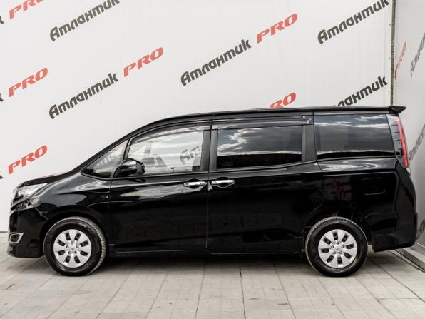 Toyota Noah III (R80) Рестайлинг с пробегом 2019 года, цена 2 469 000 рублей, 170597 км, минивэн, Автокод Объявления