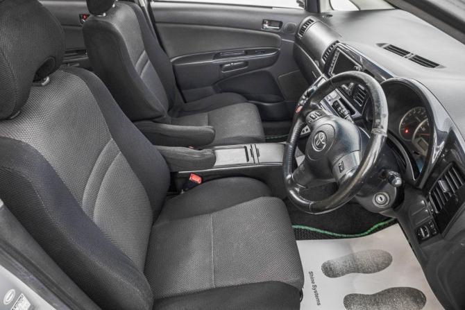 Toyota Wish I с пробегом 2003 года, цена 609 000 рублей, 300000 км, компактвэн, Автокод Объявления