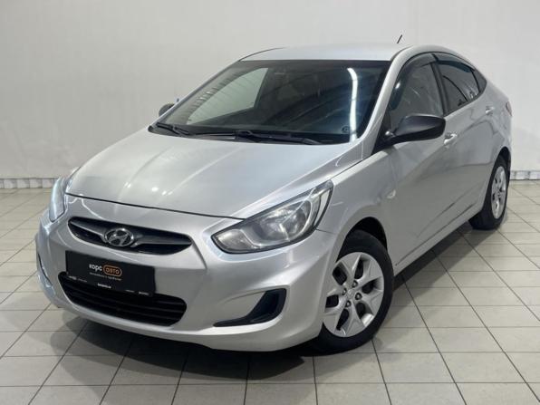 Hyundai Solaris I с пробегом 2011 года, цена 635 000 рублей, 213598 км, седан, Автокод Объявления