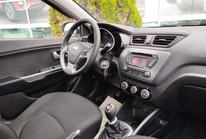 Kia Rio III Рестайлинг с пробегом 2016 года, цена 1 247 000 рублей, 98212 км, седан, Автокод Объявления