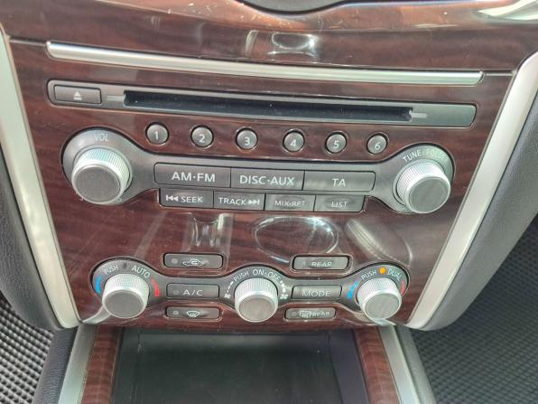 Nissan Pathfinder IV с пробегом 2015 года, цена 1 919 000 рублей, 73917 км, внедорожник, Автокод Объявления