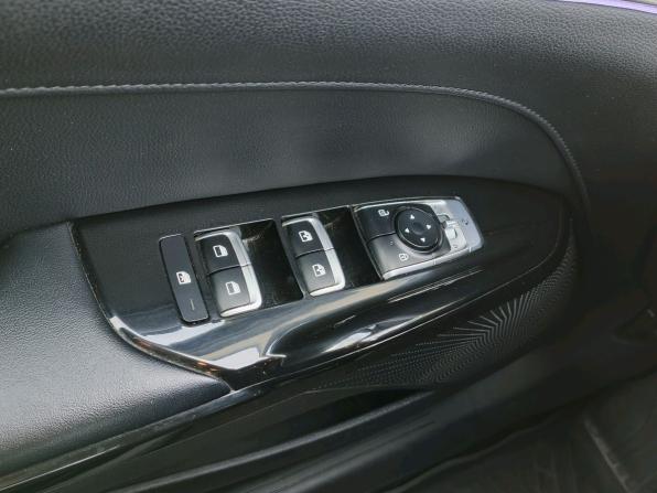 Kia K5 III с пробегом 2021 года, цена 2 519 000 рублей, 75180 км, седан, Автокод Объявления