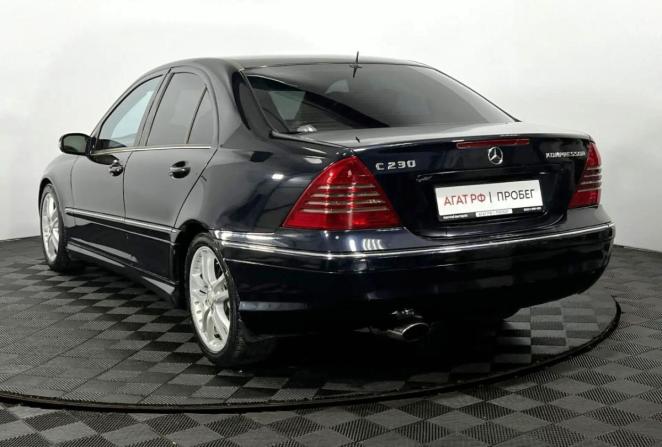 Mercedes-Benz C-Класс II (W203) Рестайлинг с пробегом 2005 года, цена 600 000 рублей, 278147 км, седан, Автокод Объявления