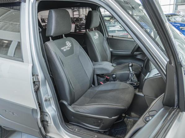Chevrolet Niva I Рестайлинг с пробегом 2016 года, цена 570 000 рублей, 128835 км, внедорожник, Автокод Объявления