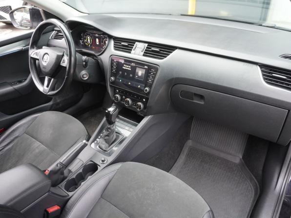 Skoda Octavia III (A7) Рестайлинг с пробегом 2018 года, цена 1 663 000 рублей, 243732 км, лифтбек, Автокод Объявления