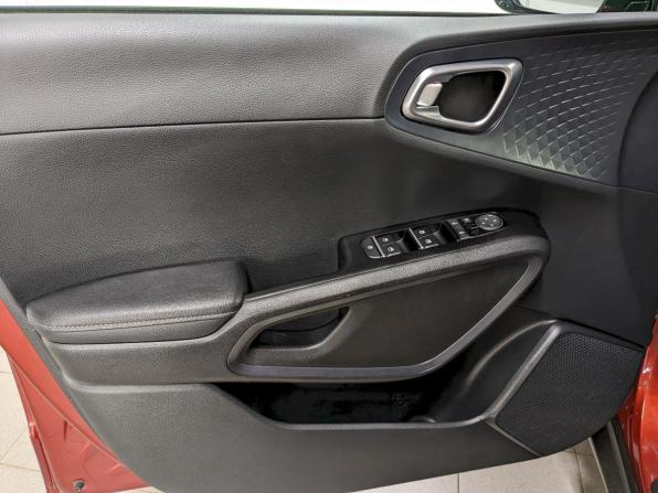 Kia Soul III с пробегом 2022 года, цена 2 190 000 рублей, 115455 км, хэтчбек, Автокод Объявления