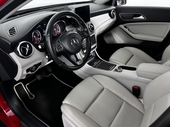 Mercedes-Benz GLA I (X156) Рестайлинг с пробегом 2017 года, цена 2 300 000 рублей, 123357 км, внедорожник, Автокод Объявления