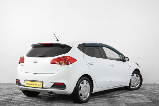 Kia Ceed II с пробегом 2013 года, цена 1 049 000 рублей, 176500 км, хэтчбек, Автокод Объявления