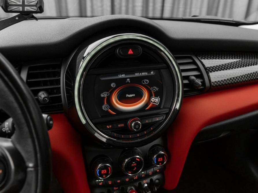 Mini Hatch III (F55/F56) Москва  - изображение 17