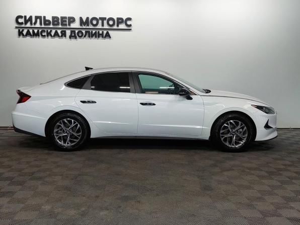 Hyundai Sonata VIII (DN8) с пробегом 2021 года, цена 2 400 000 рублей, 67346 км, седан, Автокод Объявления