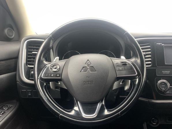 Mitsubishi Outlander III Рестайлинг 2 с пробегом 2016 года, цена 1 849 000 рублей, 168462 км, внедорожник, Автокод Объявления