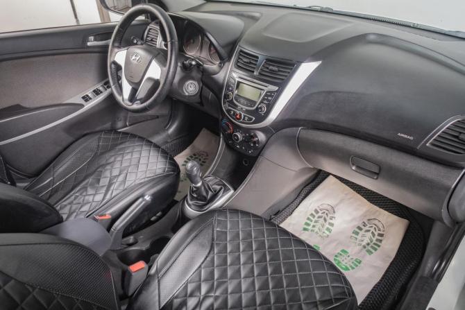 Hyundai Solaris I с пробегом 2014 года, цена 669 000 рублей, 283067 км, седан, Автокод Объявления