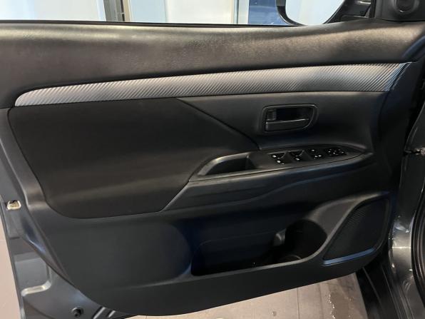 Mitsubishi Outlander III Рестайлинг 2 с пробегом 2017 года, цена 1 780 000 рублей, 169760 км, внедорожник, Автокод Объявления