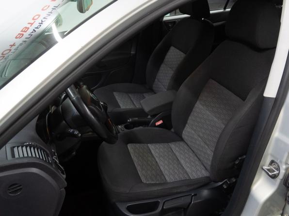 Skoda Octavia II (A5) Рестайлинг с пробегом 2013 года, цена 689 000 рублей, 265534 км, лифтбек, Автокод Объявления
