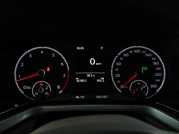 Volkswagen Polo VI с пробегом 2021 года, цена 1 377 000 рублей, 167000 км, лифтбек, Автокод Объявления