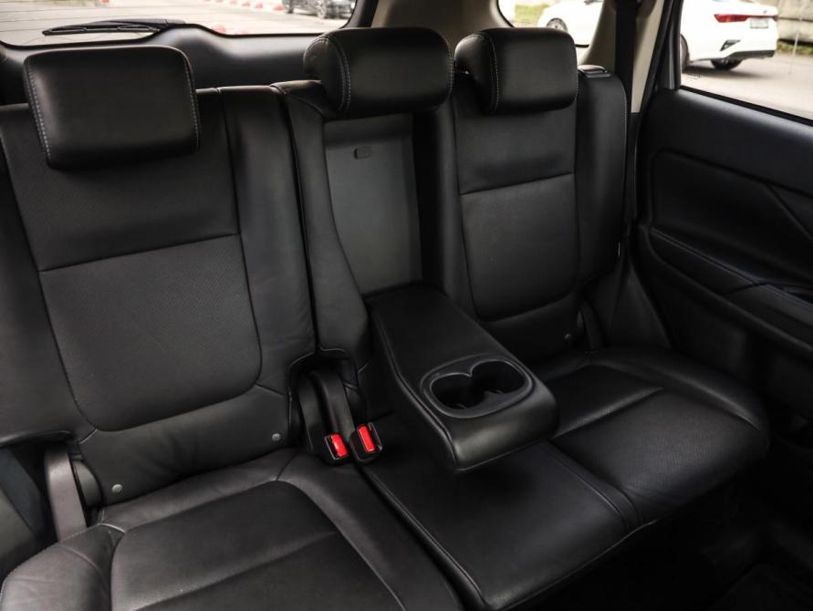 Mitsubishi Outlander III Рестайлинг 2 Санкт-Петербург  - изображение 33