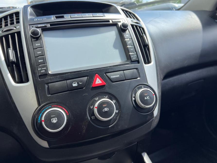 Kia Ceed I Рестайлинг Ростов-на-Дону  - изображение 11