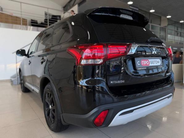 Mitsubishi Outlander III Рестайлинг 3 с пробегом 2019 года, цена 2 099 900 рублей, 165000 км, внедорожник, Автокод Объявления