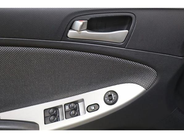 Hyundai Solaris I с пробегом 2011 года, цена 662 000 рублей, 143238 км, седан, Автокод Объявления