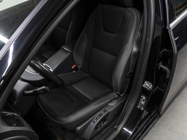 Volvo S60 II Рестайлинг с пробегом 2014 года, цена 1 379 000 рублей, 189320 км, седан, Автокод Объявления