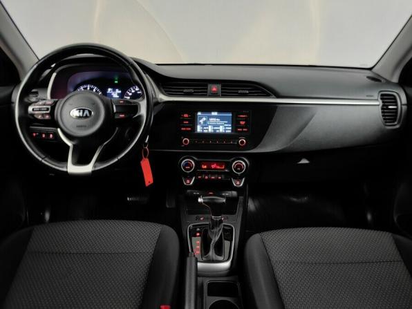 Kia Rio IV Рестайлинг с пробегом 2021 года, цена 1 579 000 рублей, 94991 км, седан, Автокод Объявления