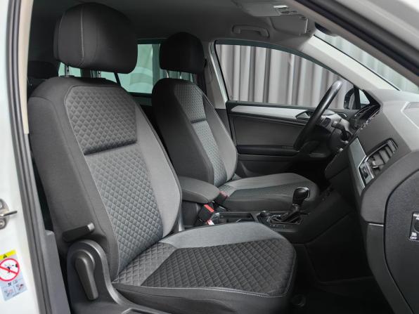 Volkswagen Tiguan II с пробегом 2018 года, цена 1 999 000 рублей, 186692 км, внедорожник, Автокод Объявления