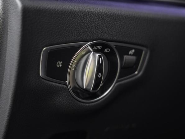Mercedes-Benz E-Класс V (W213 S213 C238) Рестайлинг с пробегом 2021 года, цена 4 449 000 рублей, 87878 км, седан, Автокод Объявления