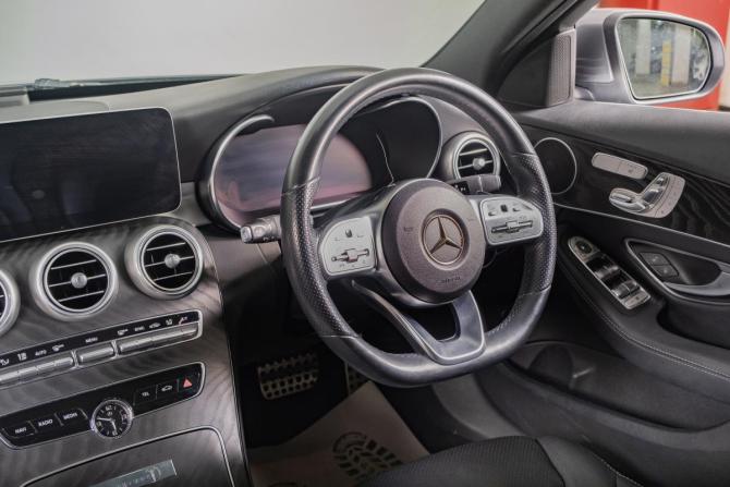 Mercedes-Benz C-Класс IV (W205) Рестайлинг с пробегом 2019 года, цена 2 699 000 рублей, 78000 км, седан, Автокод Объявления